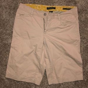 Eddie Bauer Bermuda shorts khaki